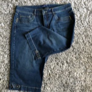 Bandolino Denim Capris